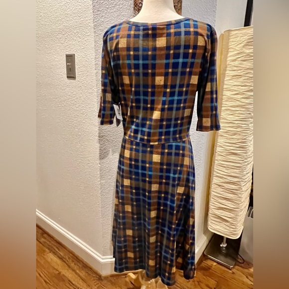 Lularoe NWT Plaid Nicole Dress - Picture 2 of 8